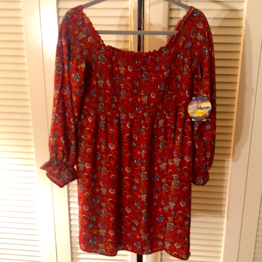 A Red/Multi color Size X-Large New Top